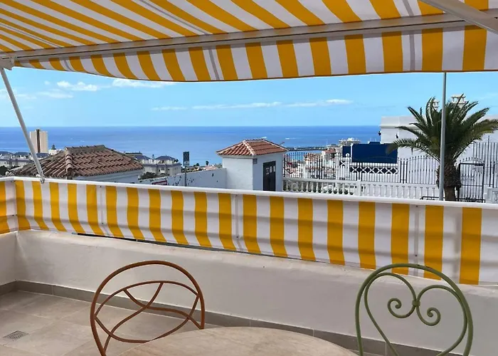 La Esquinita De Abajo *